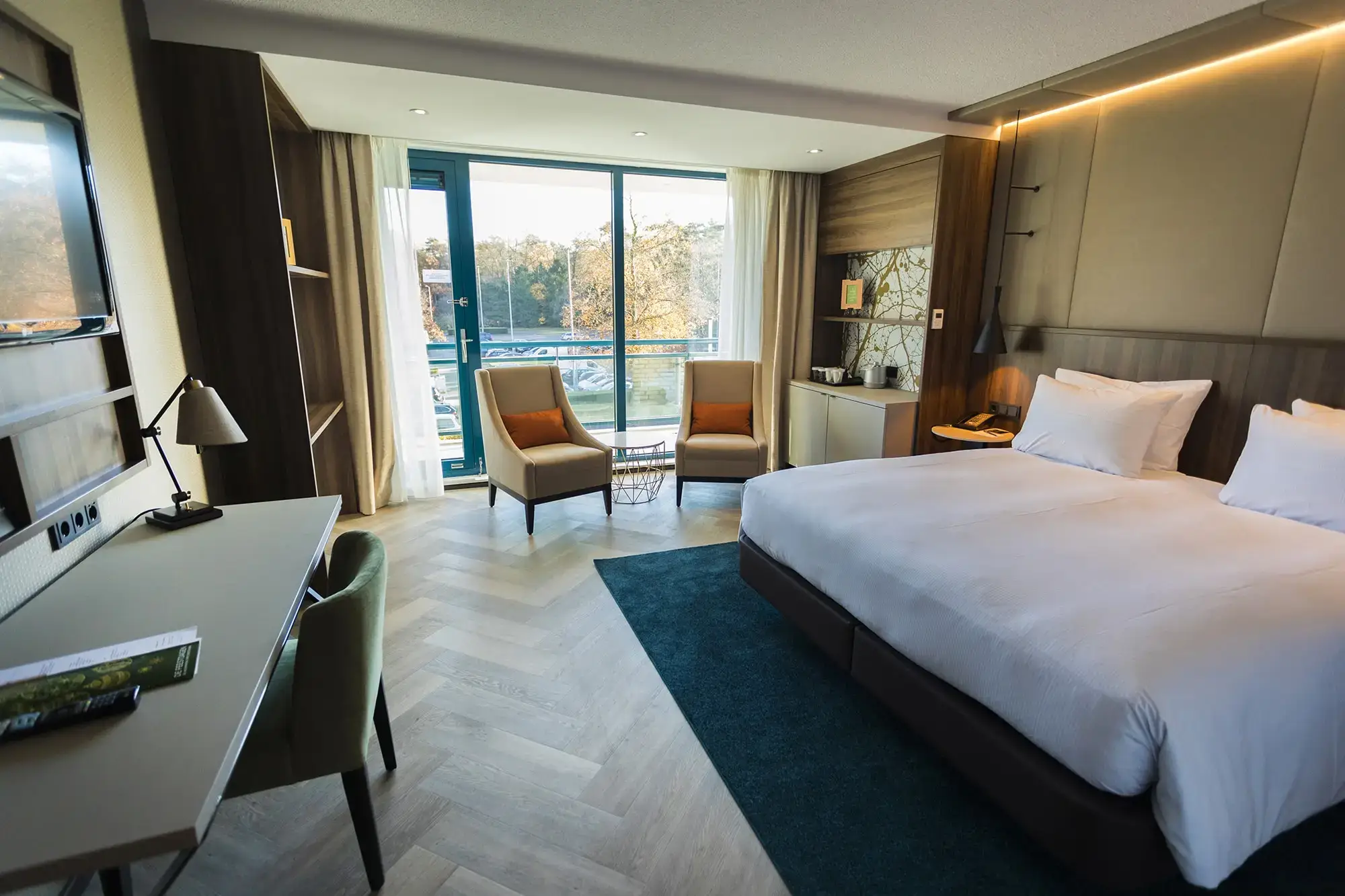 Hotel-room
